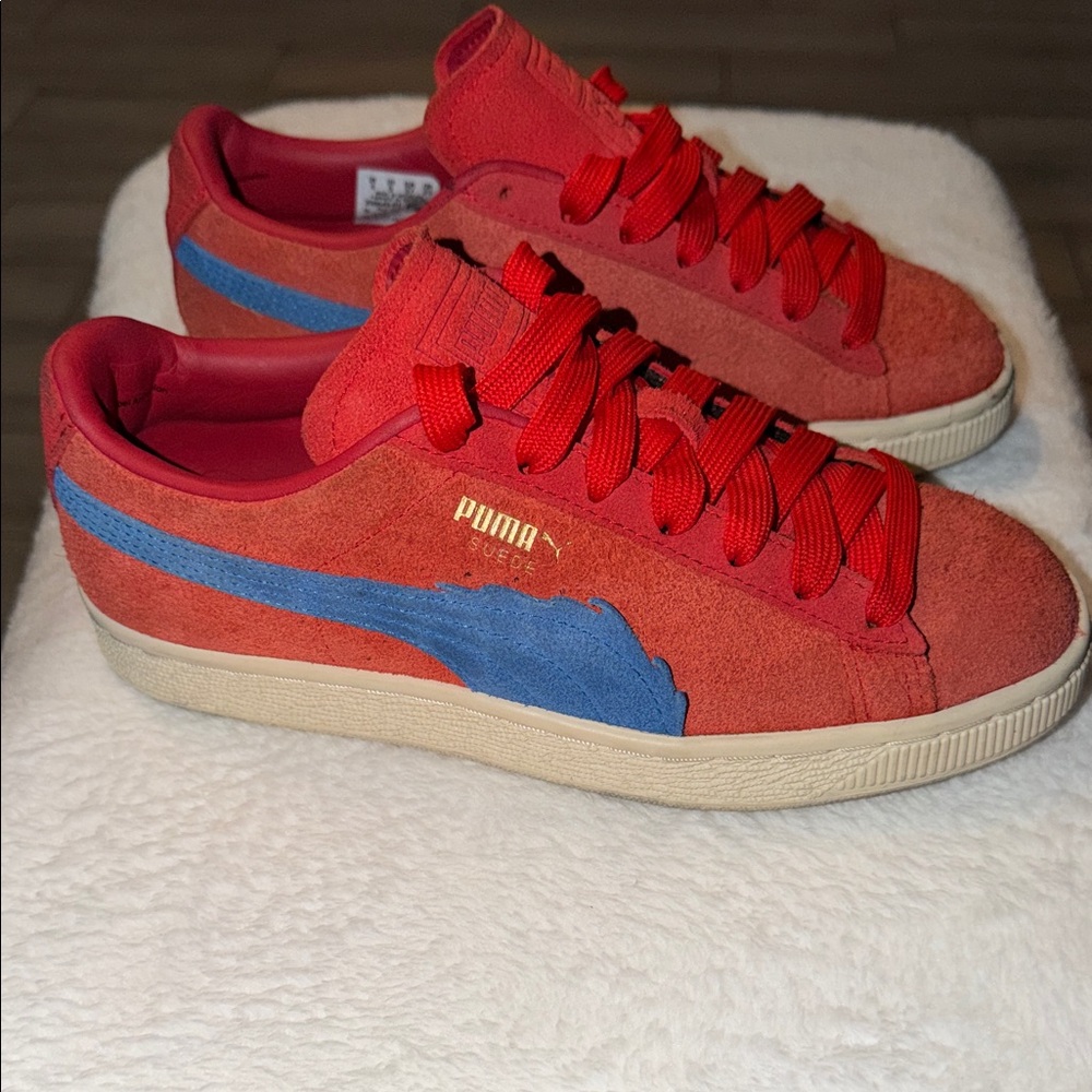 PUMA Suede Buggy x One Piece Lace Up Sneakers , Youth Boys Size 5- GUC